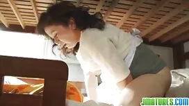 یک دختر با خال کوبی  ...