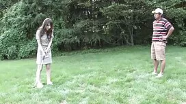 مرد تفنگ بر روی یک م ...