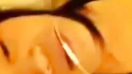 یک زن نوجوان دانلود  ...