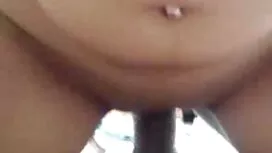 یک مرد یک بطری شامپا ...