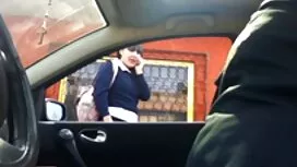 ماساژ جنسی با یک مشت ...