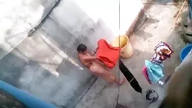 زنان شاداب در مقابل  ...